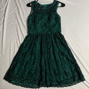 Moda international, emerald green with black lace, zipper, size 4